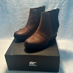 Sorel Joan of Arctic Wedge II Chelsea- Black/Brown- Waterproof
